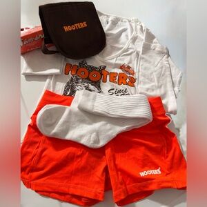 Hooters Vibrant uniform set